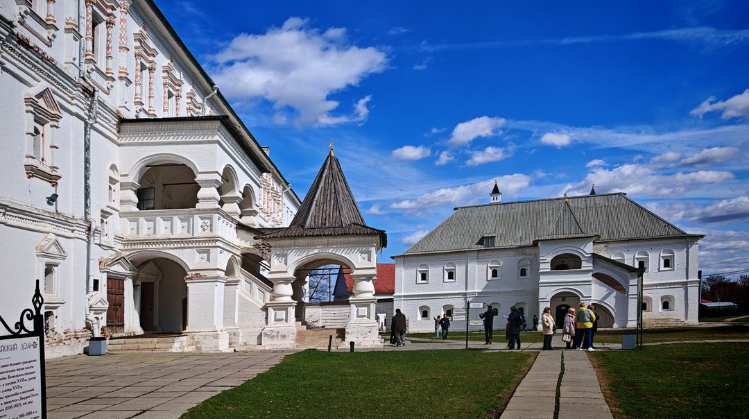 Огромное спасибо Ларисе за прекрасную экскурсию. Было очень интересно и познавательно. Проехали и прошли все самые
