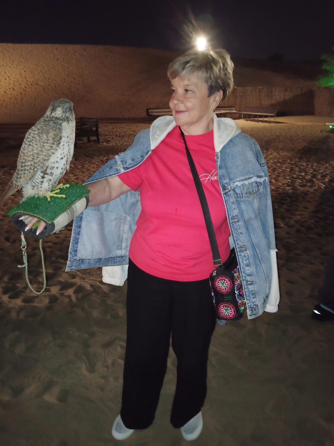 Экскурсия отличная, море впечатлений водителю отдельный респект, профи прокатил побарханам с ветерком, помог с фот ографиями