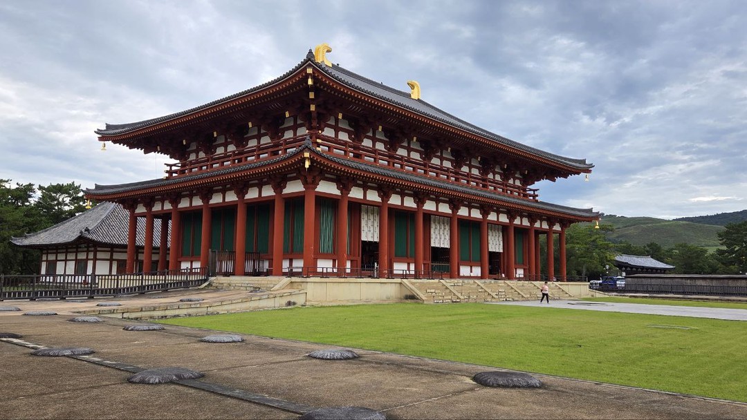 Лучший гид! Тактичный, внимательный, лёгкий в общении - только самые лучшие впечатления от экскурсии у всей