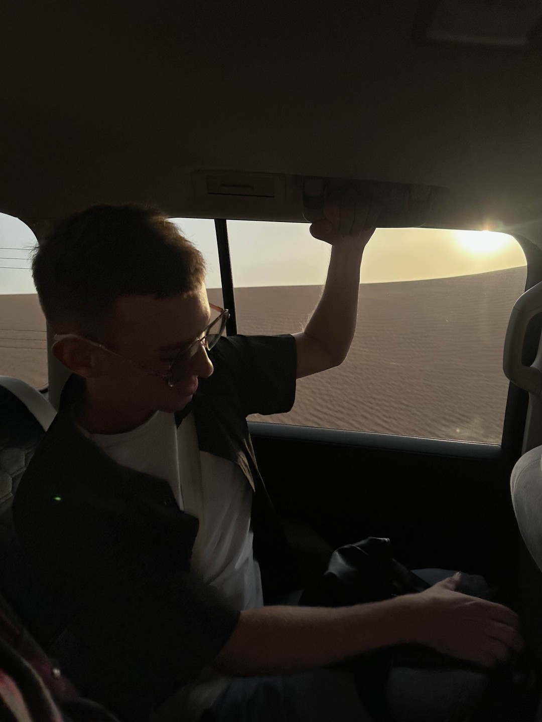 Экстремальное сафари и уютный вечер в Аравийской пустыне (Наумцев)