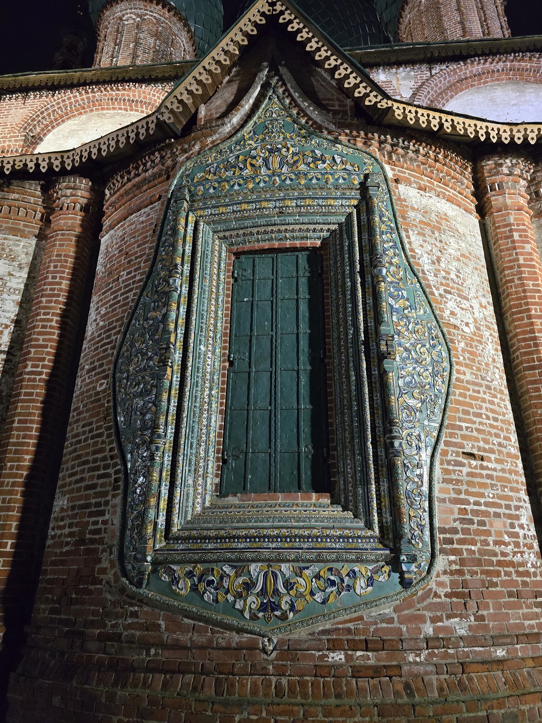 Прекрасная экскурсия, Сергей очень интересный и высоко эрудированный экскурсовод, не хотелось с ним расставаться. Экскурсия наполнена