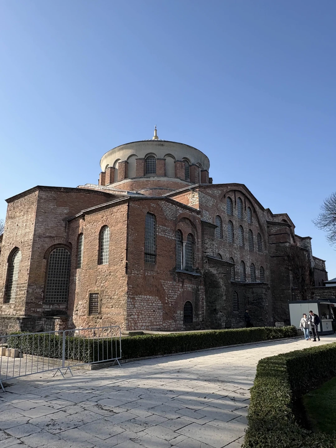 Очень понравилась экскурсия с Джесимом. Располагает к себе, хорошо говорит по русски и рассказывает много интересных, познавательных фактов