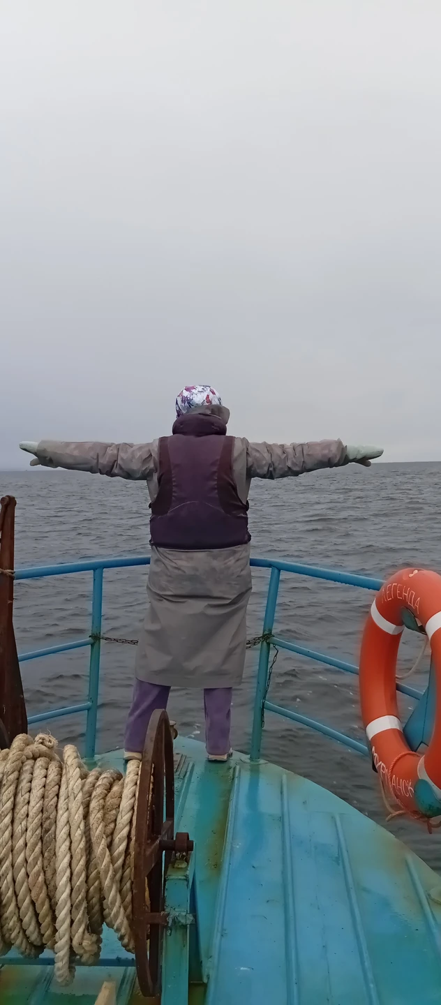 Огромное спасибо экскурсоводу Виктору! Всю дорогу рассказывал историю края, особенности ландшафта, местности. Всё что в программе