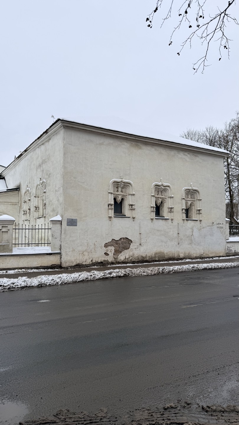 По древнему Пскову с историком (Игорь)