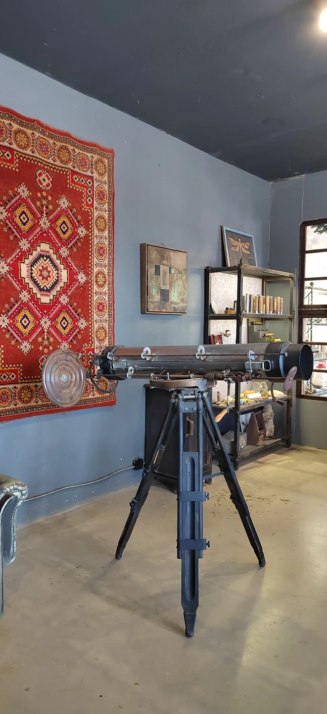 Как в детстве побывали! Узнали много нового, интересного. Попробовали смастерить сами калейдоскоп и у нас получилось!