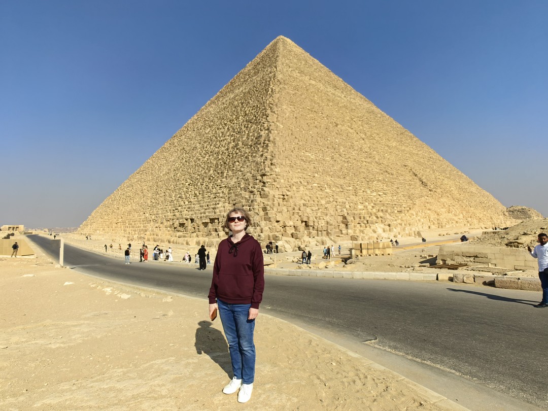 Нас забрали в 1 час ночи из отеля, поэтому успели на КПП к 2 часам, не