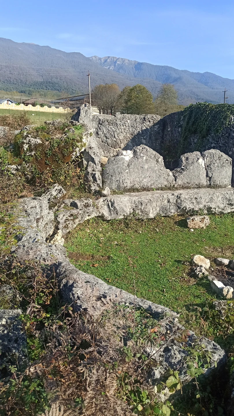 Ездили с друзьями, экскурсию нам проводил Дмитрий. Основные моменты осветил полностью, от себя добалял очень полезные