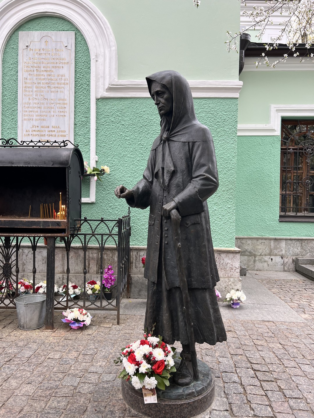 К Ксении Петербургской на Смоленке: о почитаемой святой и не только (Наталья)