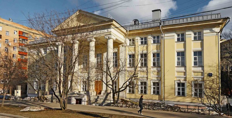 Хамовники: прогулка к усадьбе Льва Толстого