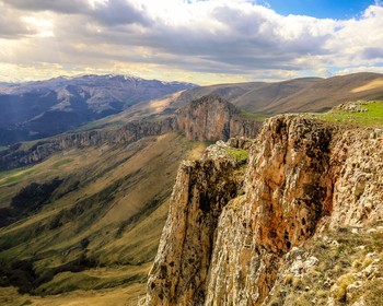 Дилижан, монастырь Агарцин