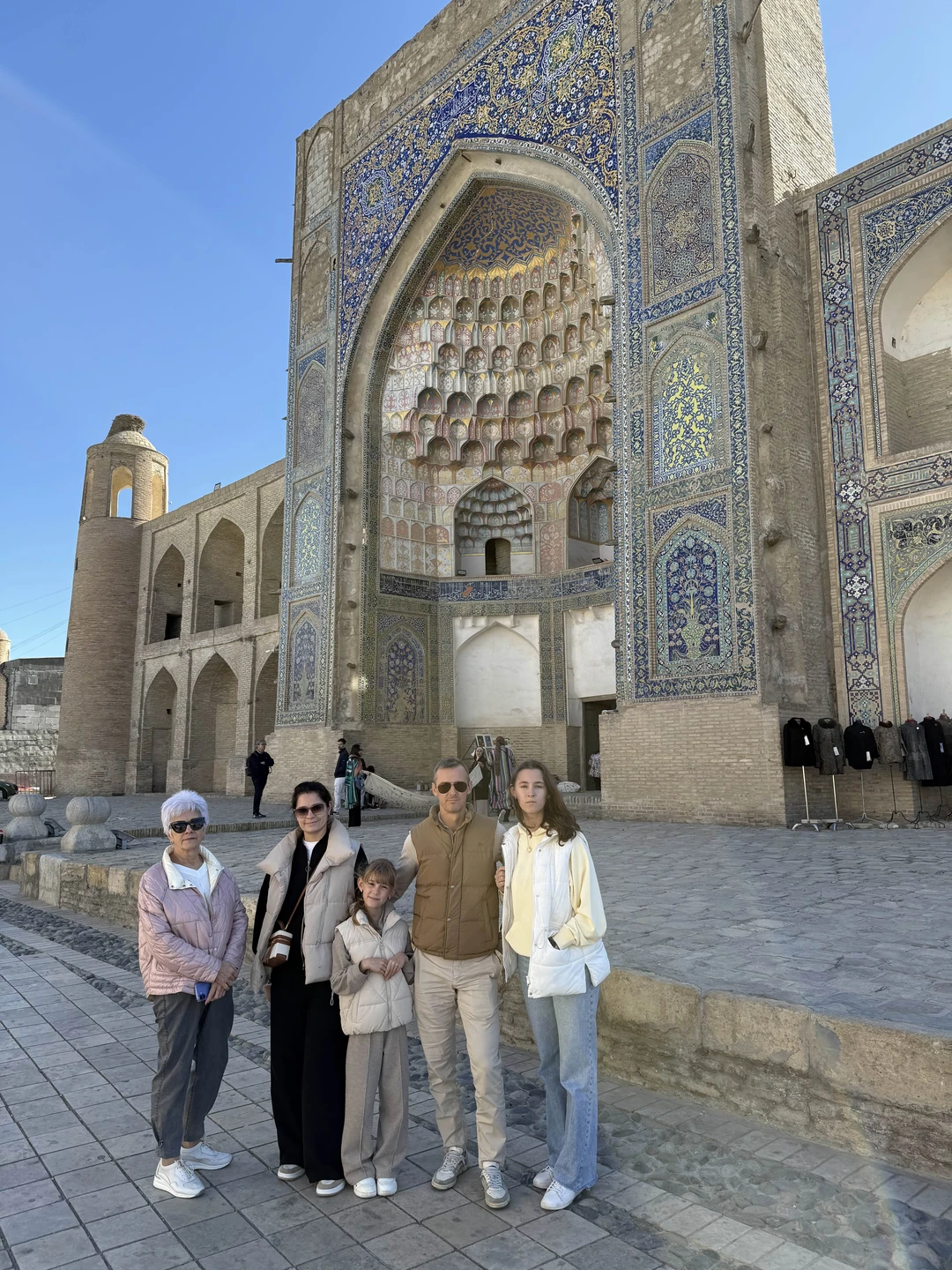 Хотим выразить благодарность от всей нашей семьи Зарине и ее команде! Наша чудесная экскурсия состоялась только