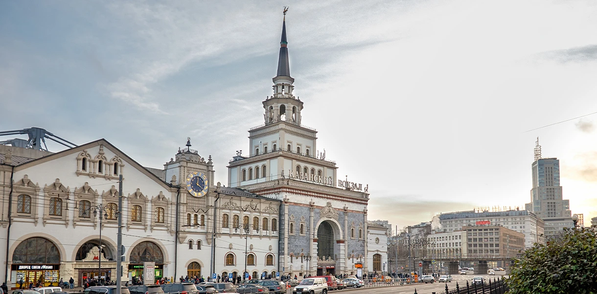 Казанский вокзал: один из самых больших и красивых в Москве