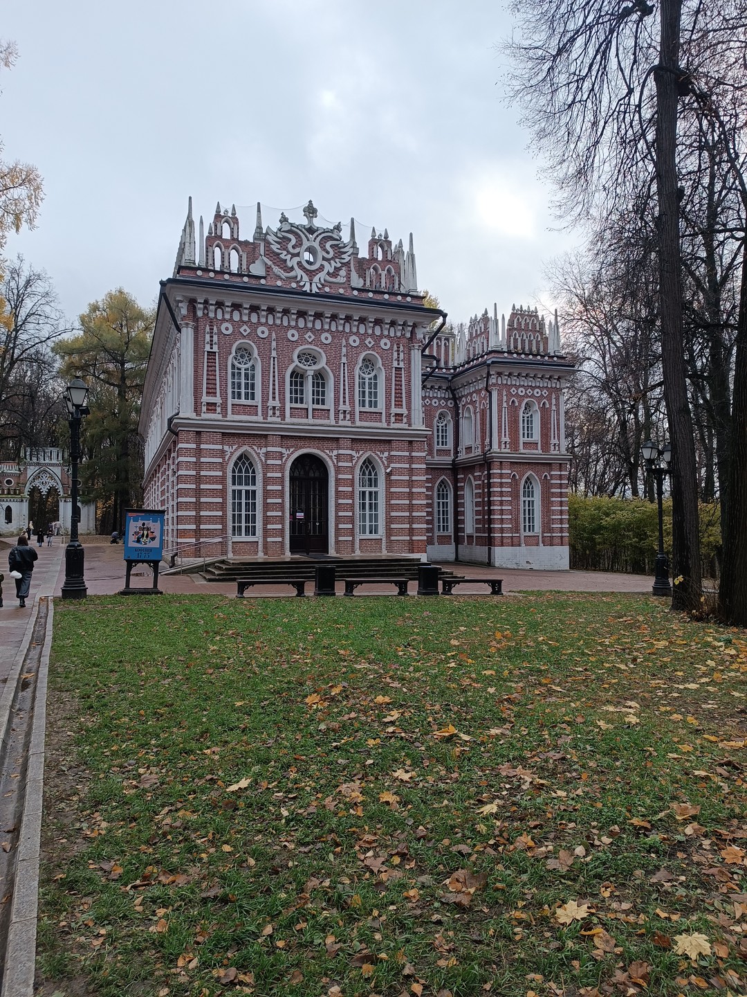 Отличная экскурсия, очень понравилась, огромное спасибо Виктории, рассказывала очень интересно и увлекательно
