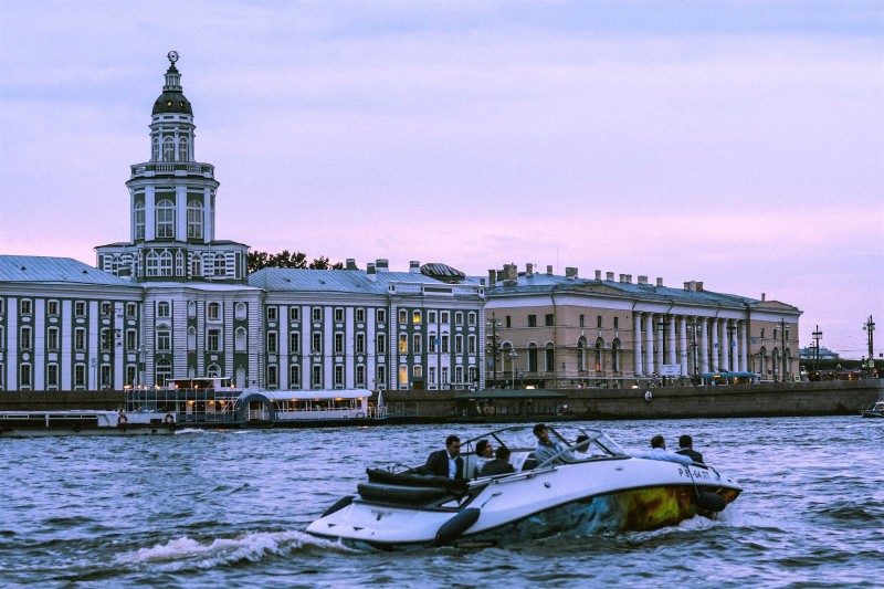 Фото к экскурсии Лучший взгляд на Петербург: прогулка на персональном катере