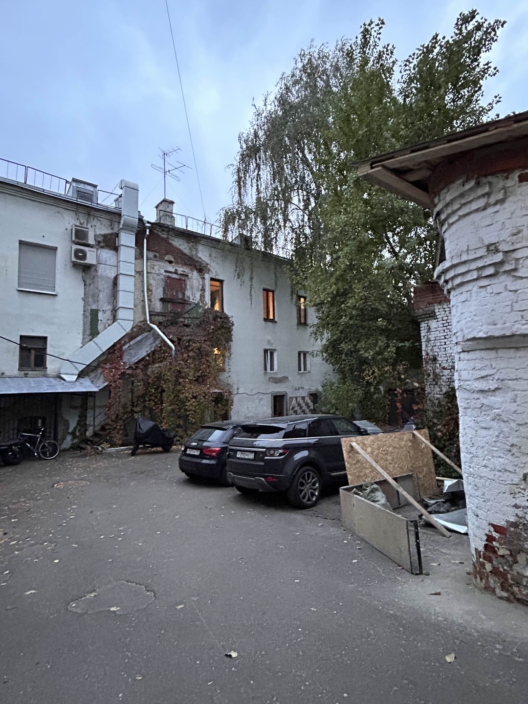 Культурно матом: хроники русских ругательств в Москве (18+) (Анна)