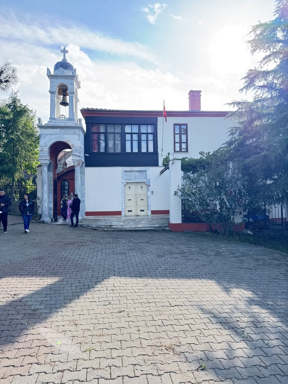 Экскурсия с Эльвином оставила у меня очень приятное впечатление. Он был очень информативен, терпеливо отвечал на