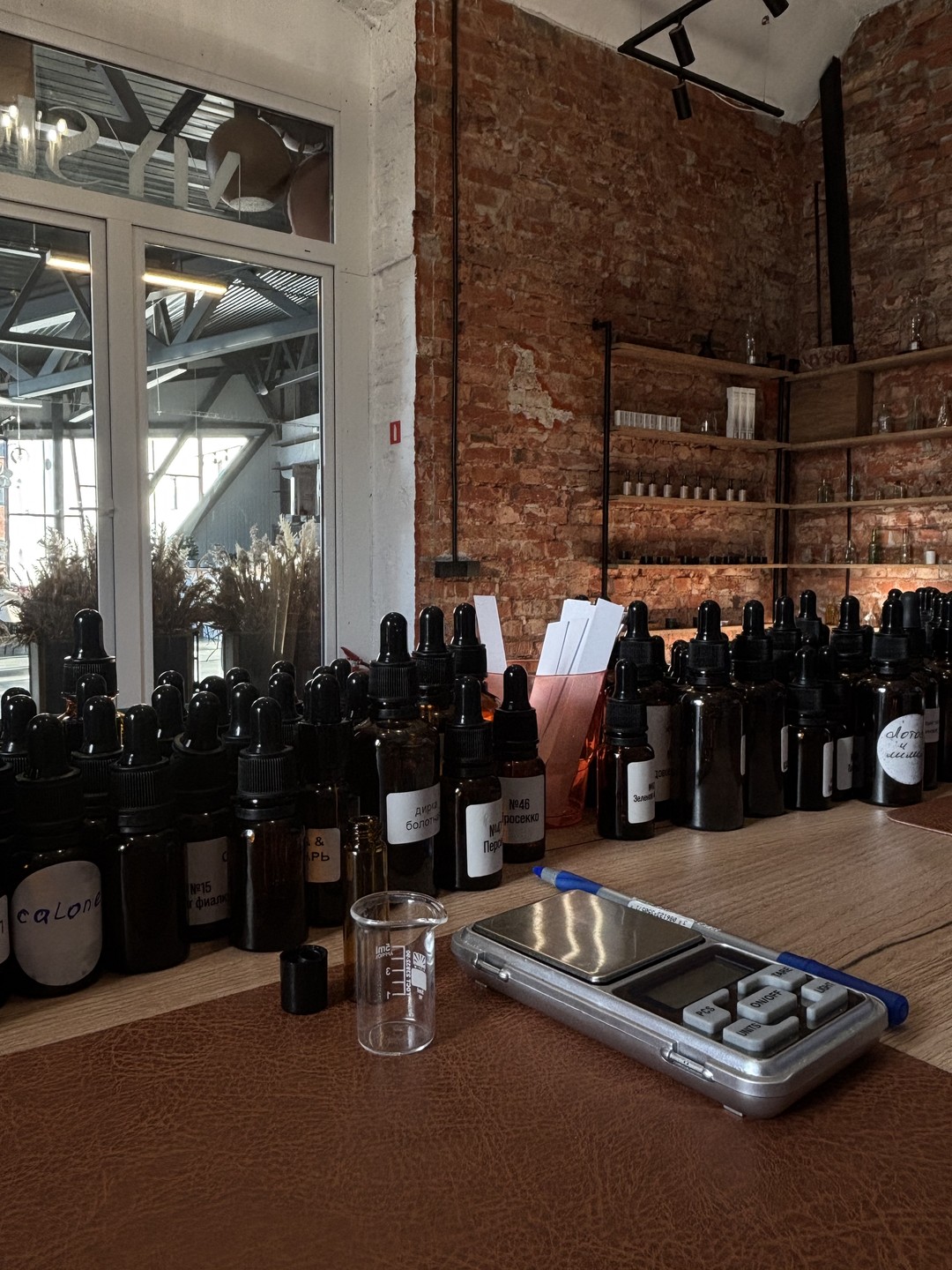 Потрясающий мастер-класс! Это было похоже на настоящую магию или алхимию. Очень интересно было узнать об истории