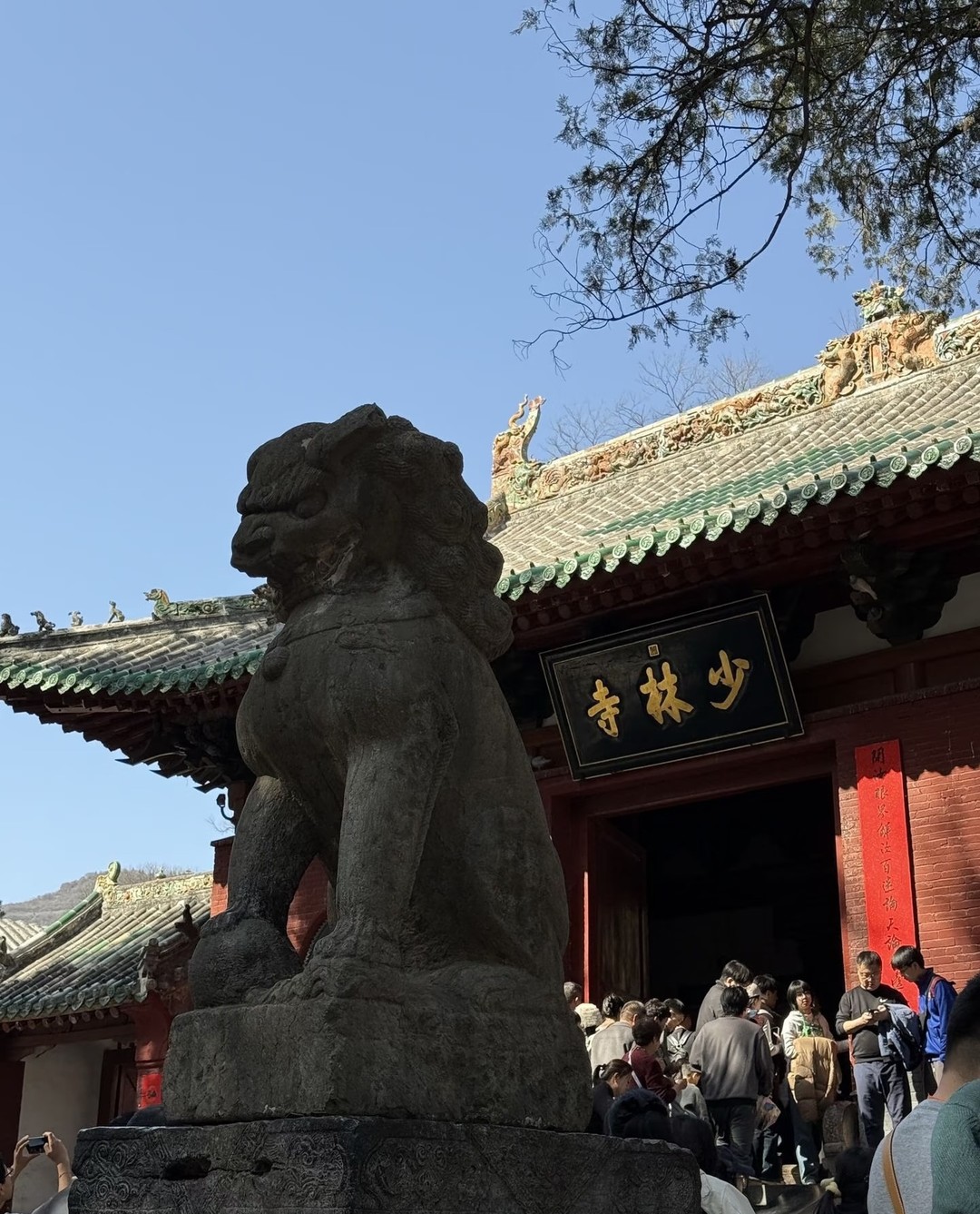 За один день мы многое узнали о буддизме и наскальной живописи, спасибо нашему гиду Артему!