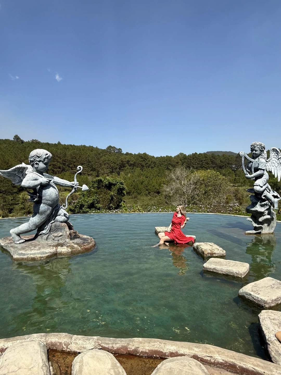 Невероятная красота природы + грамотный гид, рассказывающий настолько интересно - все это равняется лучшему дню во Вьетнаме!