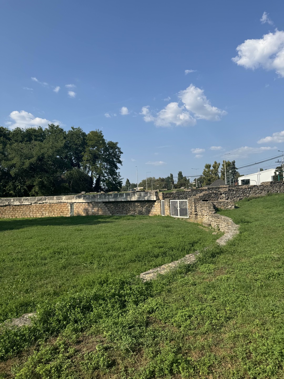 Сегодня состоялась наша поездка на велосипеде по Будапешту! Было всё замечательно, начиная от маршрута и заканчивая