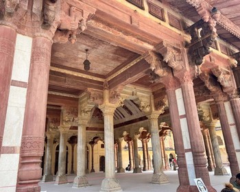 Амбер-форт, роскошные дворцы Джайпура, древняя обсерватория и форт Дайгарх