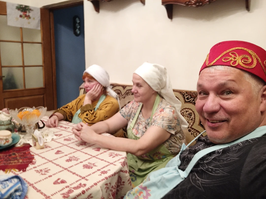 Альмира просто кладезь информации по истории и быту татар в Тюмени. Очень гостеприимный и добрейший человек.