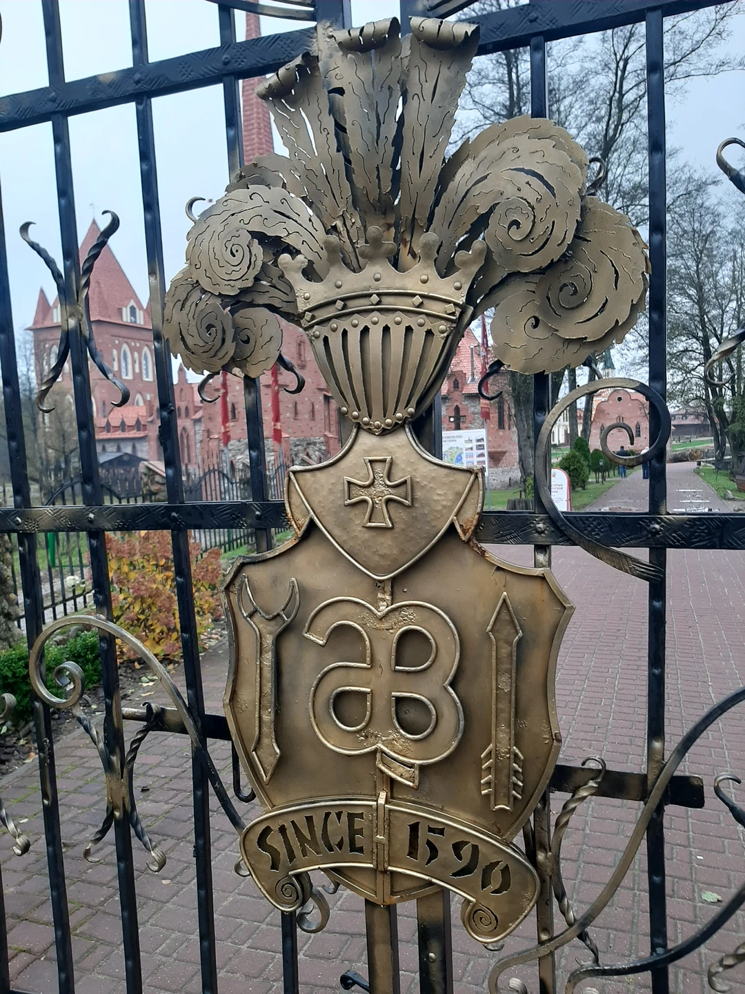 Очень неожиданно, интересно, весело и познавательно. Что ещё может быть нужно для хорошего времяпрепровождения. Экскурсия подойдёт