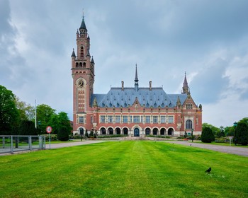 Гаага и Делфт: знаковые локации и мастер-класс