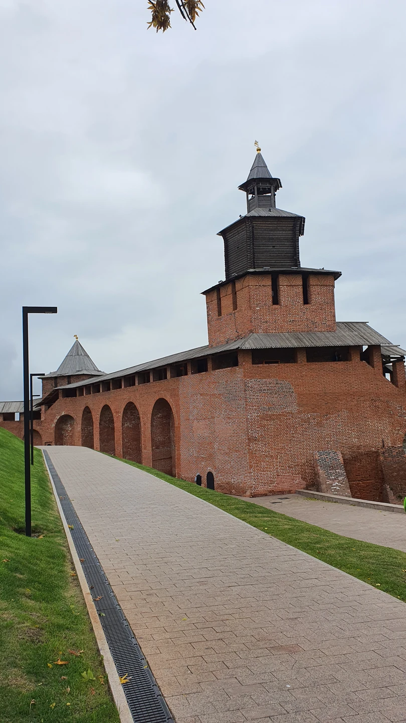 Нижегородский кремль за 1,5 часа (Аверьянова)