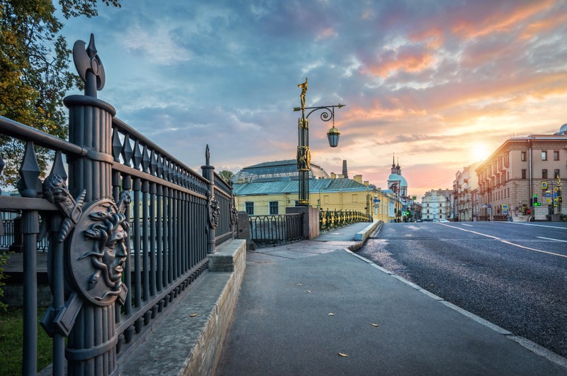 Греция в Петербурге: мифы, боги и титаны