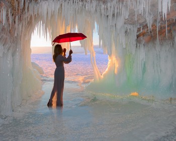 Мысы Байкала, 13 столбов сэргэ, Сарайский пляж и «Хранитель Байкала»