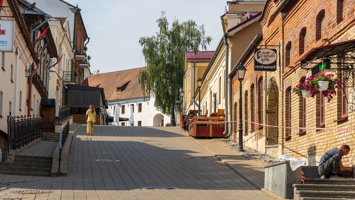 Главное изображение экскурсии - Лабиринты верхнего города: пешеходная экскурсия по Минску