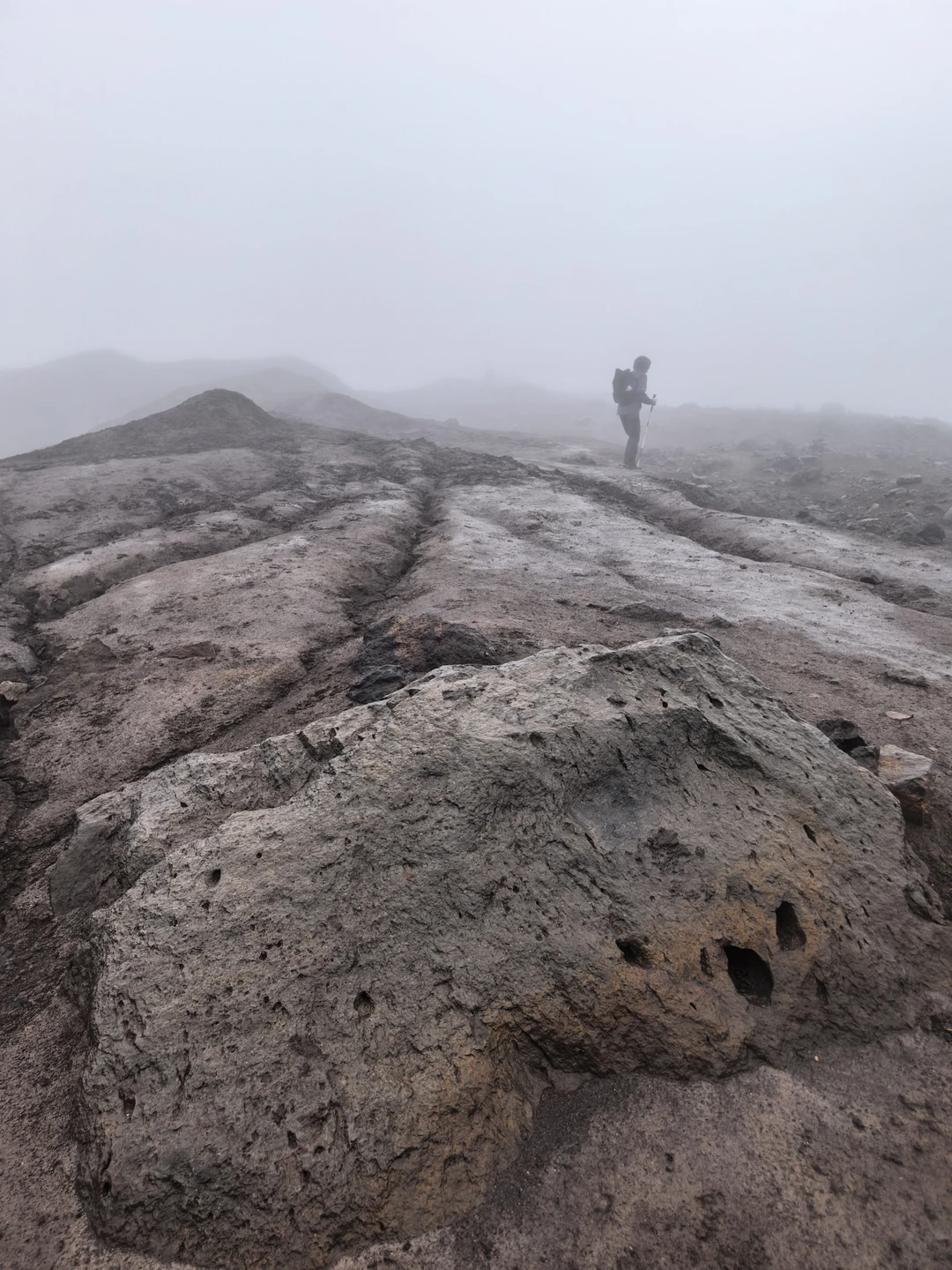 Путешествие на джипе на вулкан Горелый с восхождением (Анна)