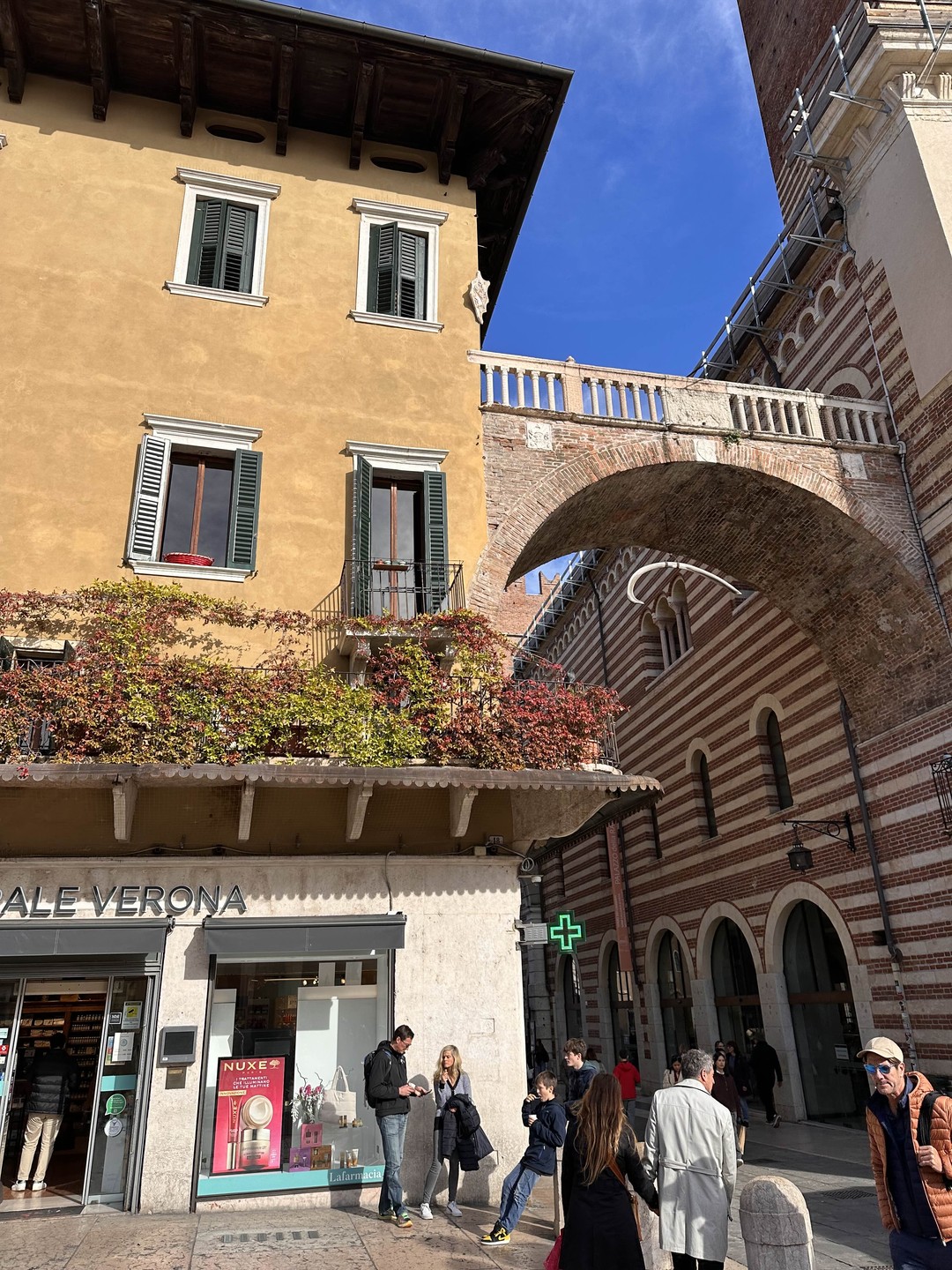 Экскурсия получилось 100 из 10. Все очень понравилось. Спасибо огромное за классную прогулку и за современный