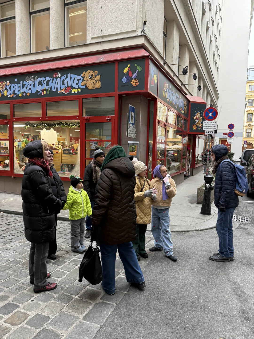 Очень понравилась экскурсия, продуманный и необычный маршрут, Светлана сделала это интересно, дала кучу рекомендаций. Рекомендуем!