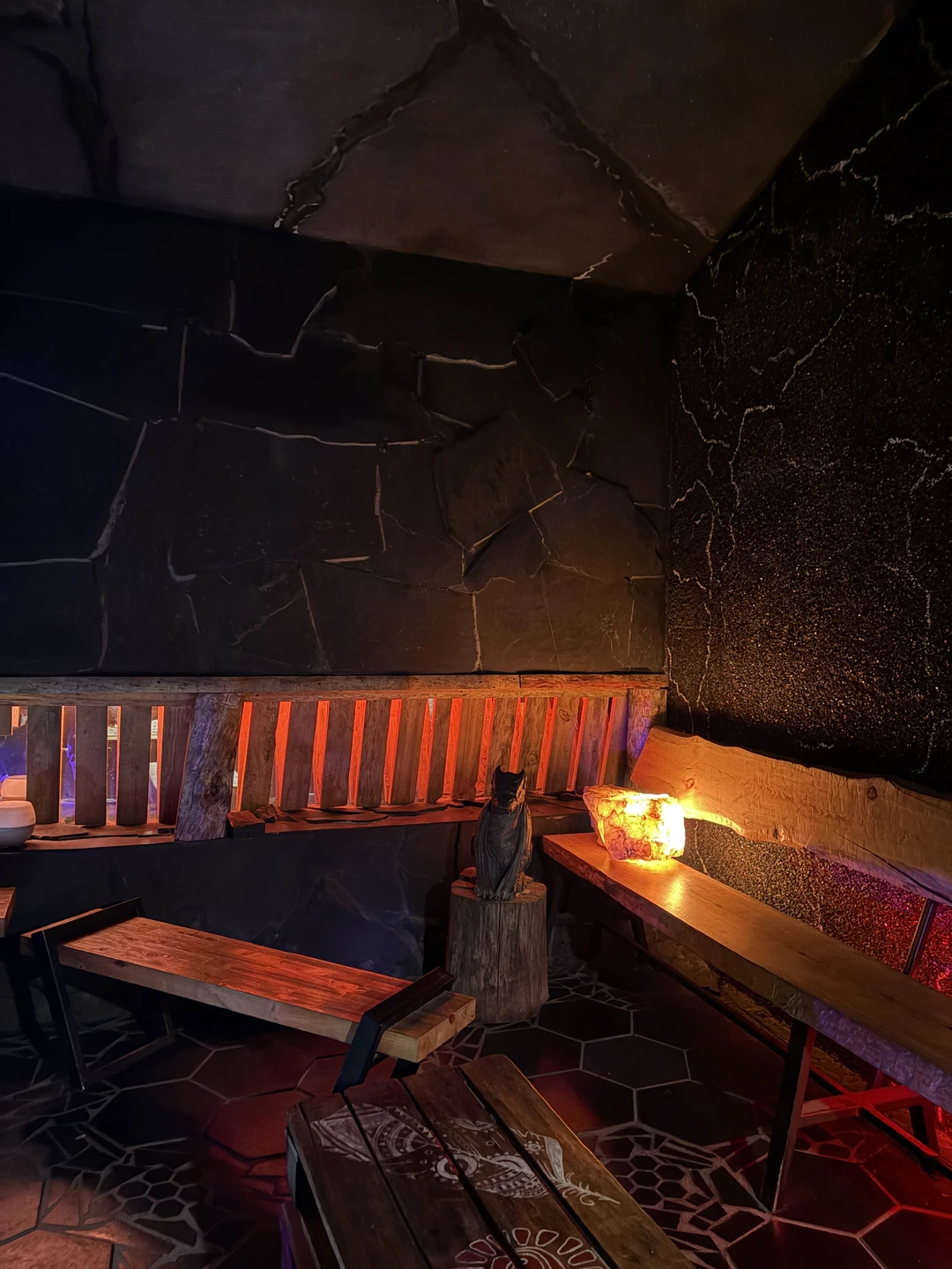 Петрозаводск - один из промышленных центров северо-западного региона России и столица Республики Карелия. Много интересных достопримечательностей