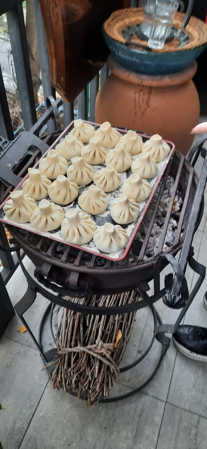 Невероятно интересная экскурсия! Такого удовольствия мы давно не получали. Во первых, Иван прекрасный собеседник, и безусловно