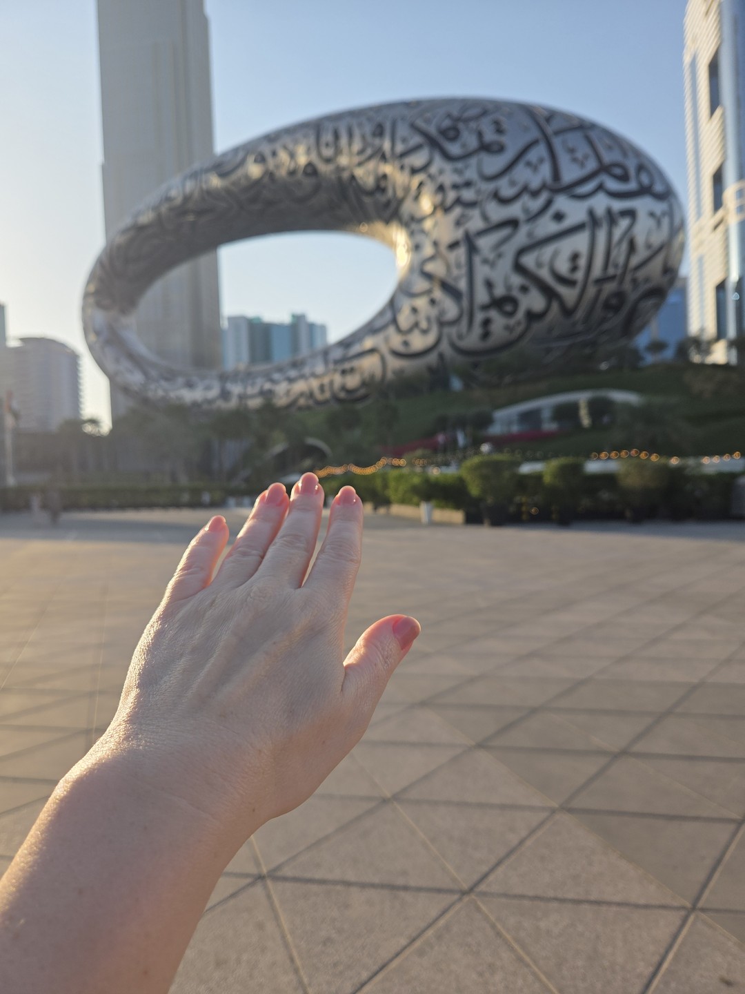 Бронировали через Умара экскурсию. Заранее оговорили маршрут (он отличался от основного). Предусмотрели всю нюансы и в