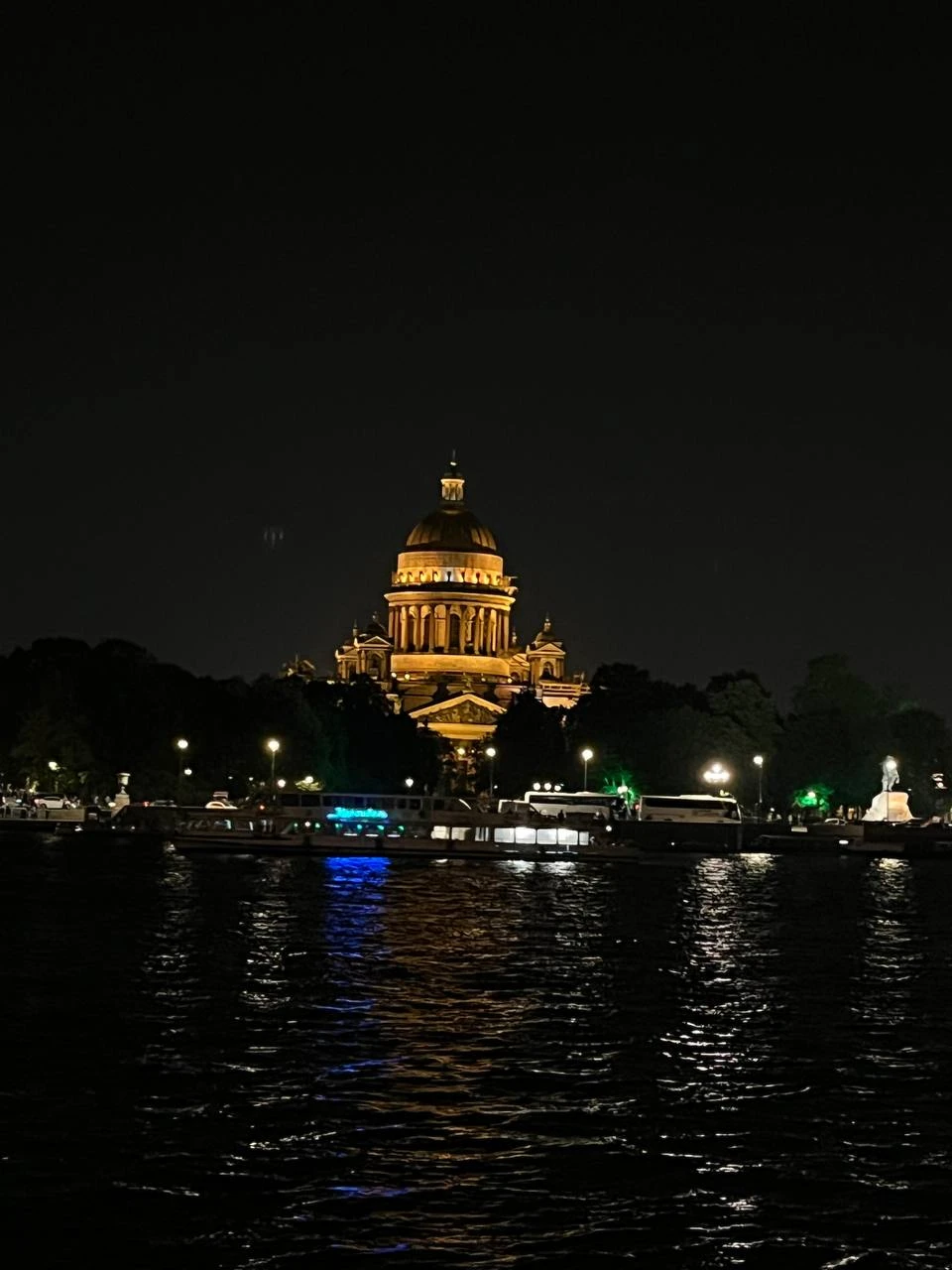 Вечеринка на ночной Неве (Маргарита)