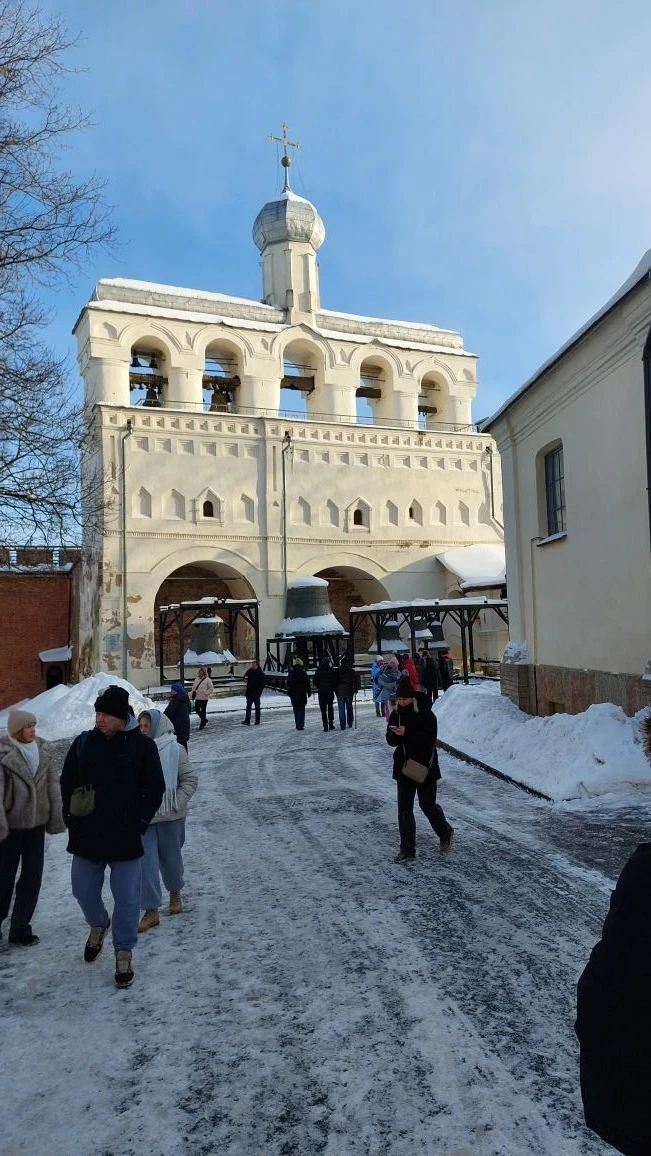 Замечательная экскурсия по основным локация Новгорода! Аркадий рассказывал с любовью о своём городе. Прошлись по моей