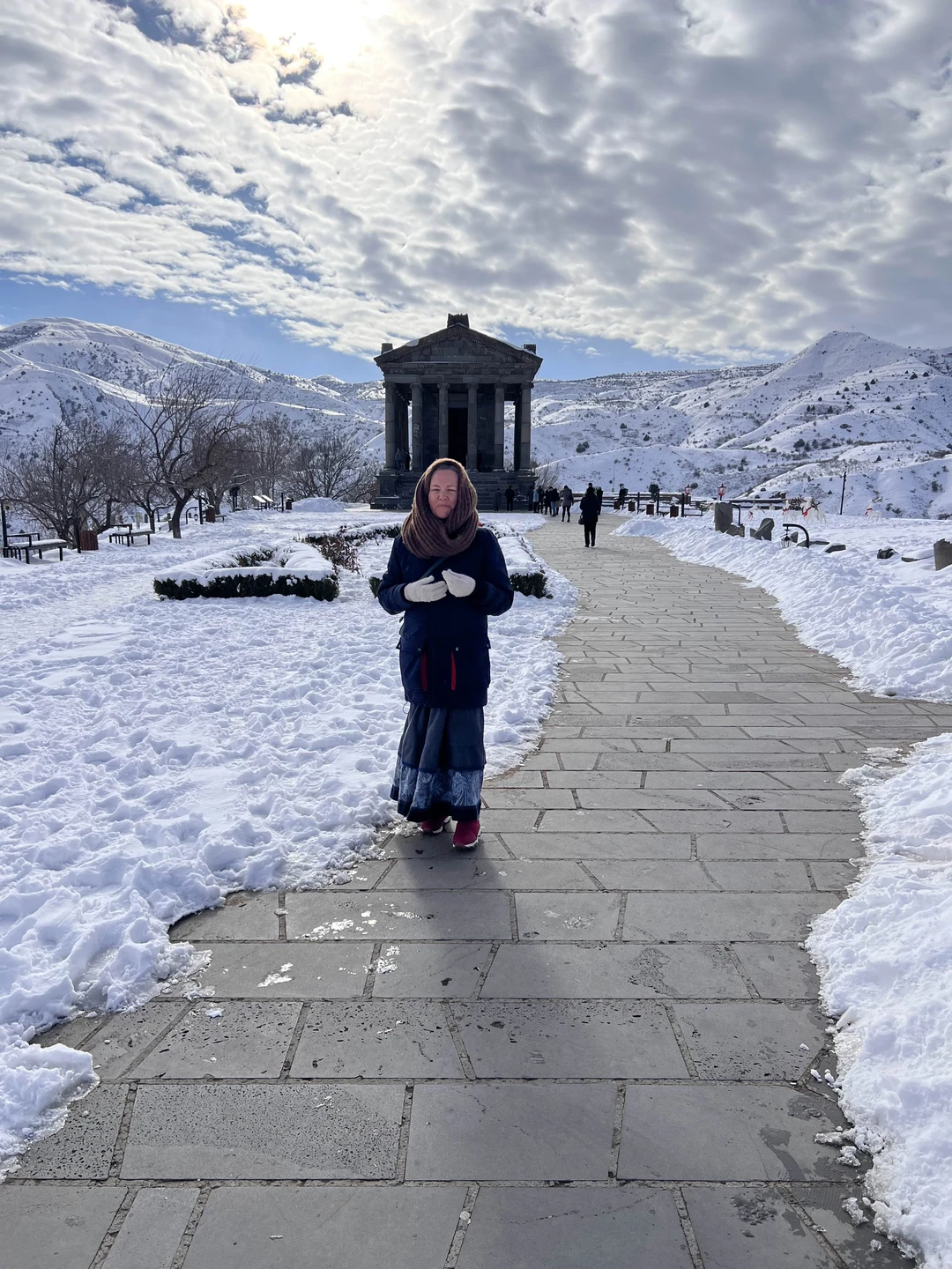 Это была одна из лучших экскурсий в моей жизни. Я улыбалась с самого утра. В храм