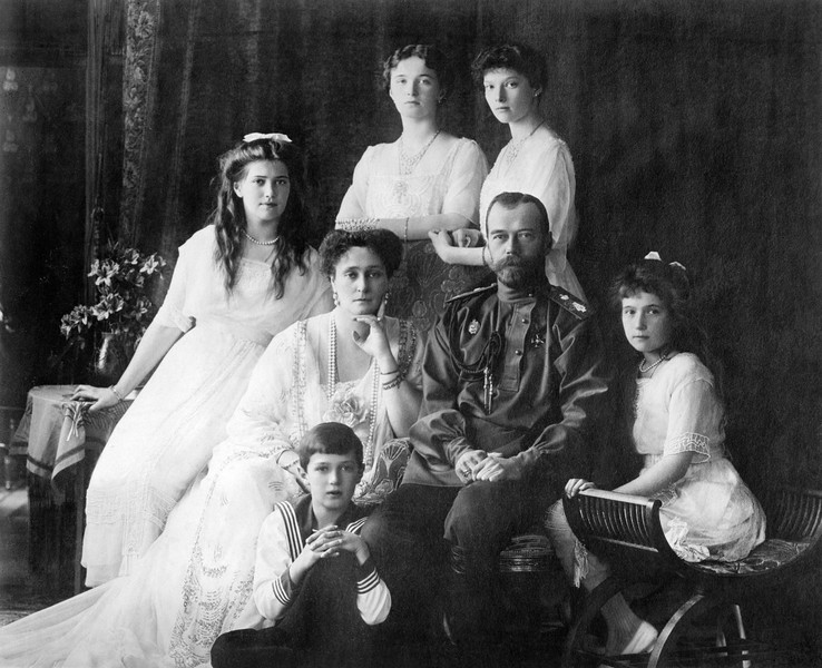 Фото - Экскурсия: "Романовы. Рок и мистика венценосной семьи"