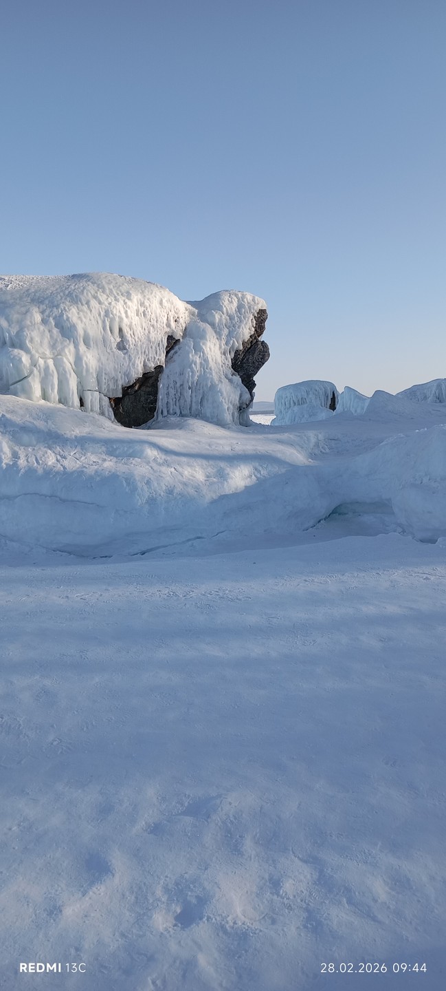 Сама экскурсия была отличная. Но всё впечатление испортил автобус, на котором мы выехали из Улан-Удэ. Пока