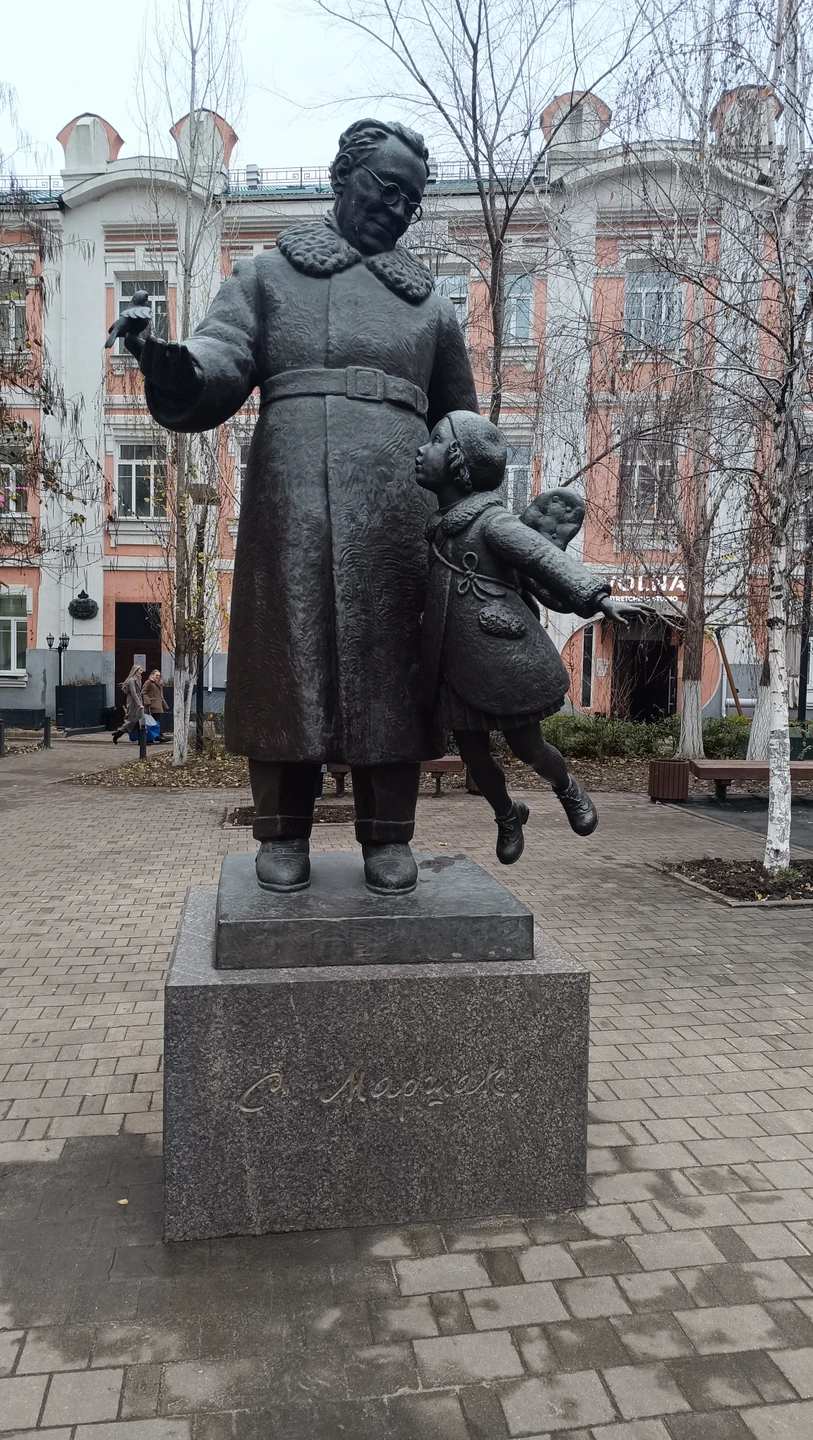 При путешествиях по городам нашей страны всегда бронируем индивидуальные автомобильно-пешеходные экскурсии на Трипстере. В этот раз