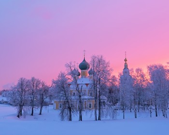 Углич, фольклорная программа "Рождество в дворянской семье" и музей "Русские валенки" в Мышкине