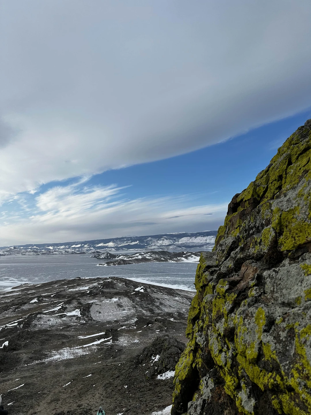 Здравствуйте! Все было на высшем уровне, организация, тайминг, вкусный обед, катание на коньках! Большое спасибо нашему