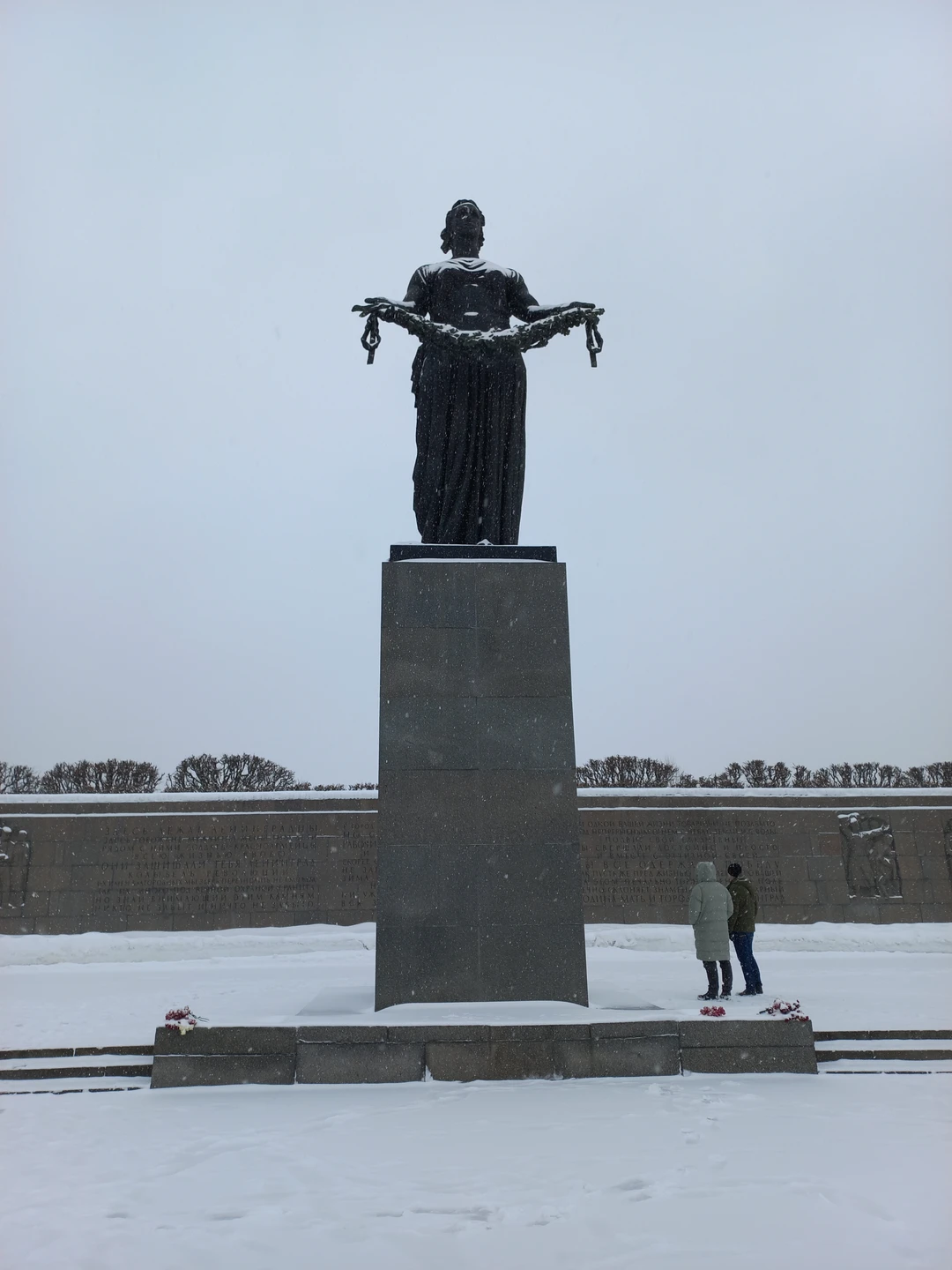 Экскурсия отличная! Увидели здания, которые в блокадные годы имели свою ценность: дом, где нашли Таню Савичеву;