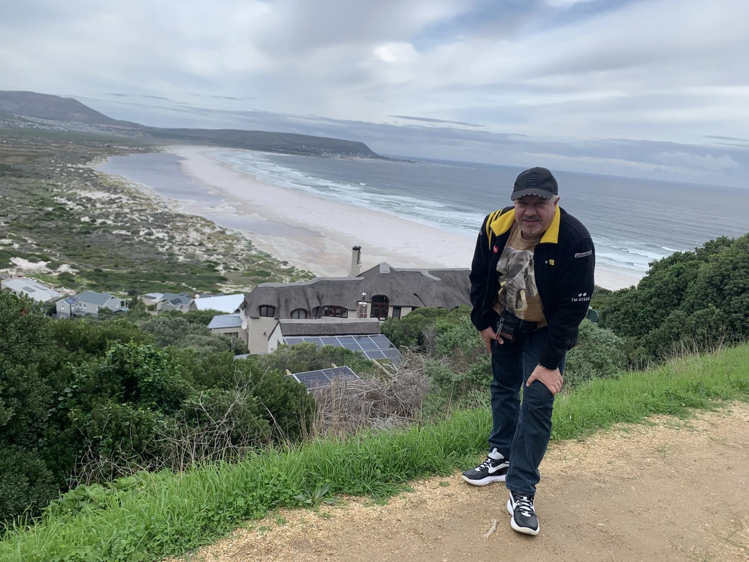 A MUST для всех, кто приехал в Кейптаун впервые и категорически не приемлет перемещения по топовым местам «организованной толпой» на автобусах