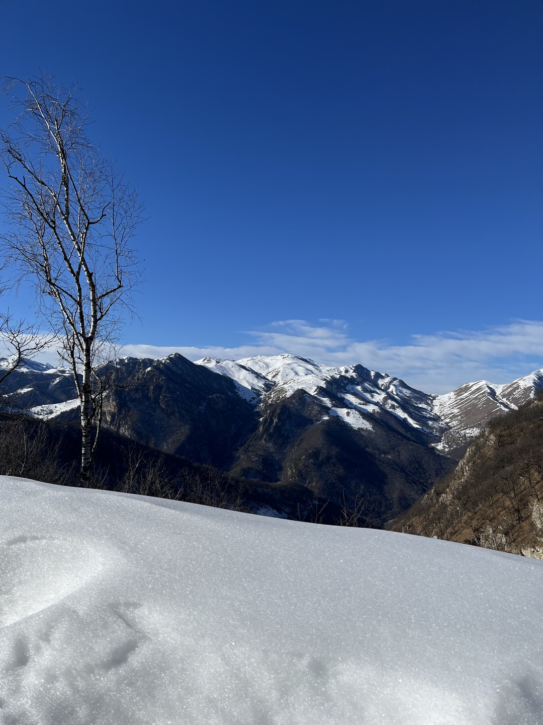 Невероятно красивая экскурсия, еще нетронутые цивилизацией горные районы Чечни. Невероятный маршрут, кто хочет сбежать от благ