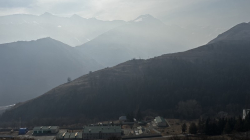 Очень душевный гид Тимур, комфортная поездка (и по локациям, и по самому вождению), интересный и полный